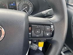 2024 Toyota Hilux SR