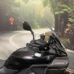 2025 Yamaha TRACER 9 GT (MT-09TRASP) Black