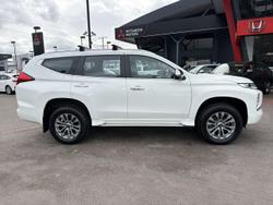 2023 Mitsubishi Pajero Sport GLX