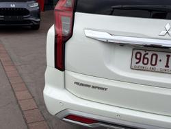 2023 Mitsubishi Pajero Sport GLX
