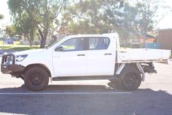 2022 Toyota Hilux SR
