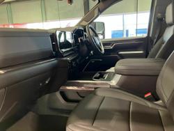 2025 Chevrolet Silverado 2500 HD LTZ Premium