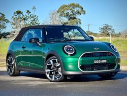 2026 MINI Cooper S Favoured