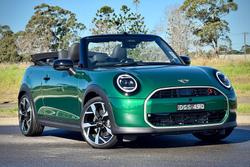 2026 MINI Cooper S Favoured