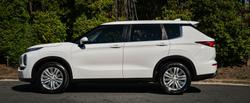 2021 Mitsubishi Outlander ES