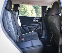 2021 Mitsubishi Outlander ES