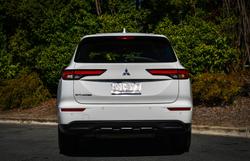 2021 Mitsubishi Outlander ES