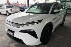2025 BYD SEALION 8 Dynamic FWD