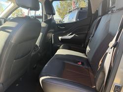 2020 Nissan Navara N-TREK