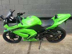 2012 Kawasaki NINJA 250R (EX250) GREEN