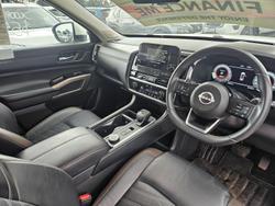 2024 Nissan Pathfinder Ti-L
