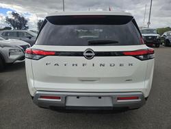 2024 Nissan Pathfinder Ti-L