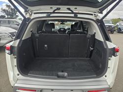 2024 Nissan Pathfinder Ti-L