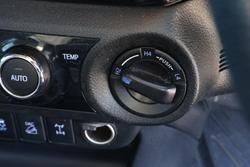 2020 Toyota Hilux SR5