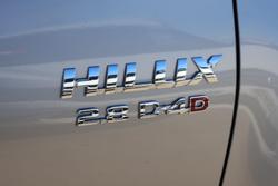 2020 Toyota Hilux SR5