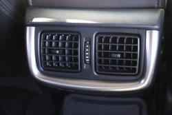 2020 Toyota Hilux SR5