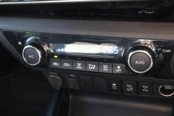 2020 Toyota Hilux SR5