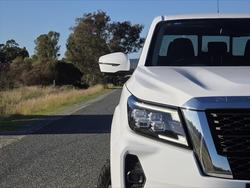 2022 Nissan Navara ST-X