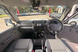 2023 Toyota Landcruiser GXL