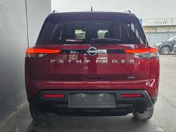 2024 Nissan Pathfinder Ti