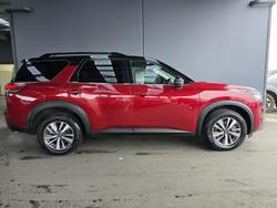 2024 Nissan Pathfinder Ti
