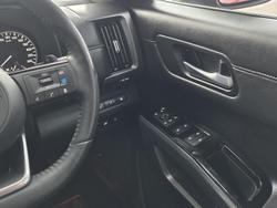 2024 Nissan Pathfinder Ti