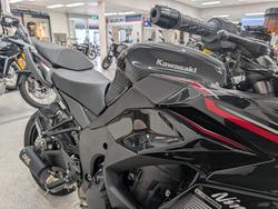 2022 Kawasaki NINJA 1000SX grey