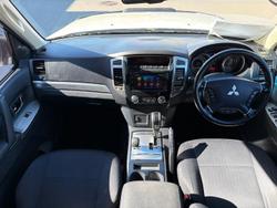 2019 Mitsubishi Pajero GLX