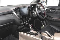 2025 Isuzu D-MAX X-TERRAIN