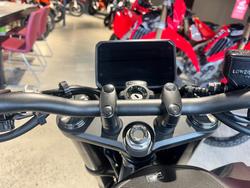 2025 Honda CB750 (HORNET) BLACK