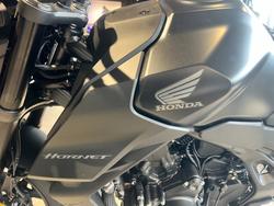 2025 Honda CB750 (HORNET) BLACK