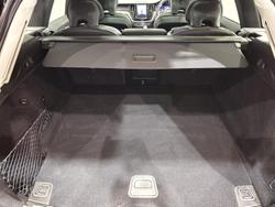 2022 Volvo XC60 Ultimate B6 Dark