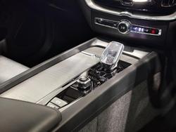 2022 Volvo XC60 Ultimate B6 Dark