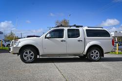 2011 Nissan Navara ST-X 550