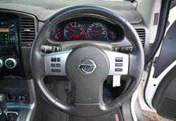 2011 Nissan Navara ST-X 550