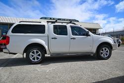 2011 Nissan Navara ST-X 550