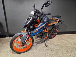 2025 Ktm 390 DUKE ORANGE