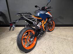 2025 Ktm 390 DUKE ORANGE