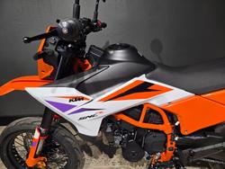 2026 Ktm 390 SMC R ORANGE