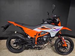 KTM 390 SMC R