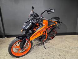 2025 Ktm 390 DUKE ORANGE