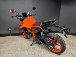 2025 Ktm 390 DUKE ORANGE