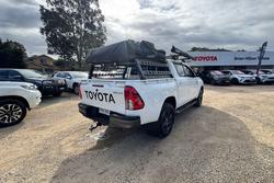 2023 Toyota Hilux SR