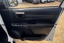 2023 Toyota Hilux SR