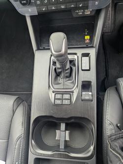 2026 Subaru Outback AWD Touring 7GEN MY26 AWD Crystal White