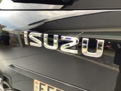 2022 Isuzu MU-X LS-T