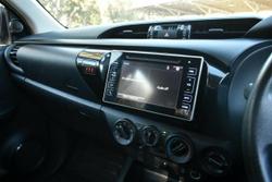 2015 Toyota Hilux SR