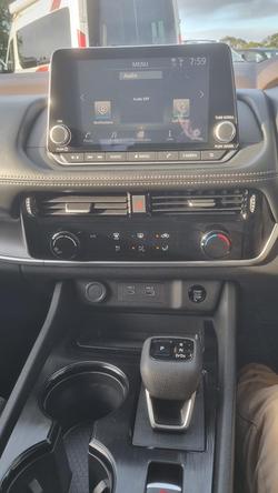 2025 Nissan X-TRAIL ST