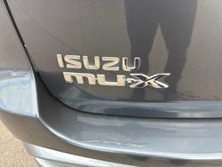 2021 Isuzu MU-X LS-T
