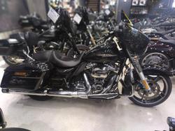 Harley-Davidson Street Glide 107 (flhx)